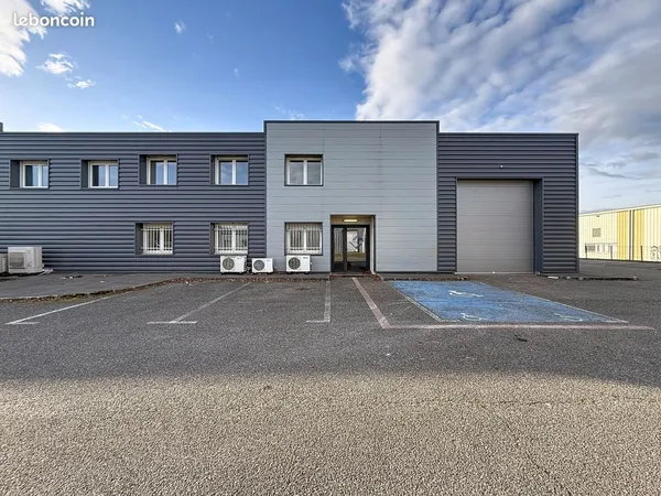 Bureaux 250 m² Bourgoin-Jallieu
