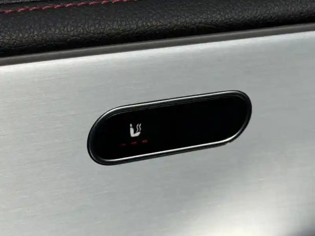 Mercedes Cla coupé 200 d amg line — photo 19