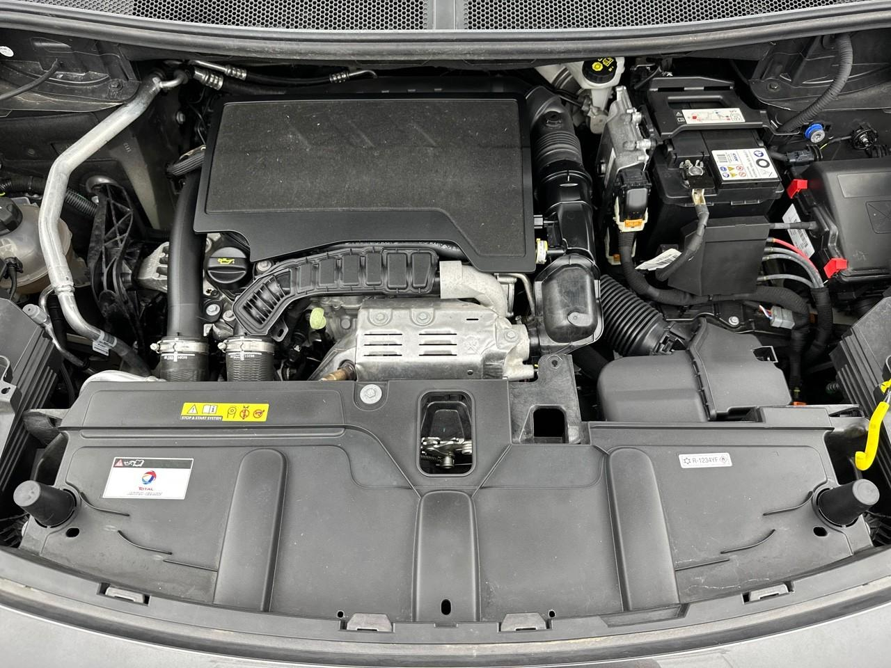 Peugeot 5008 puretech 130ch s&s eat8 gt — photo 13