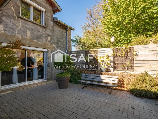 Maison de village avec beaux volumes