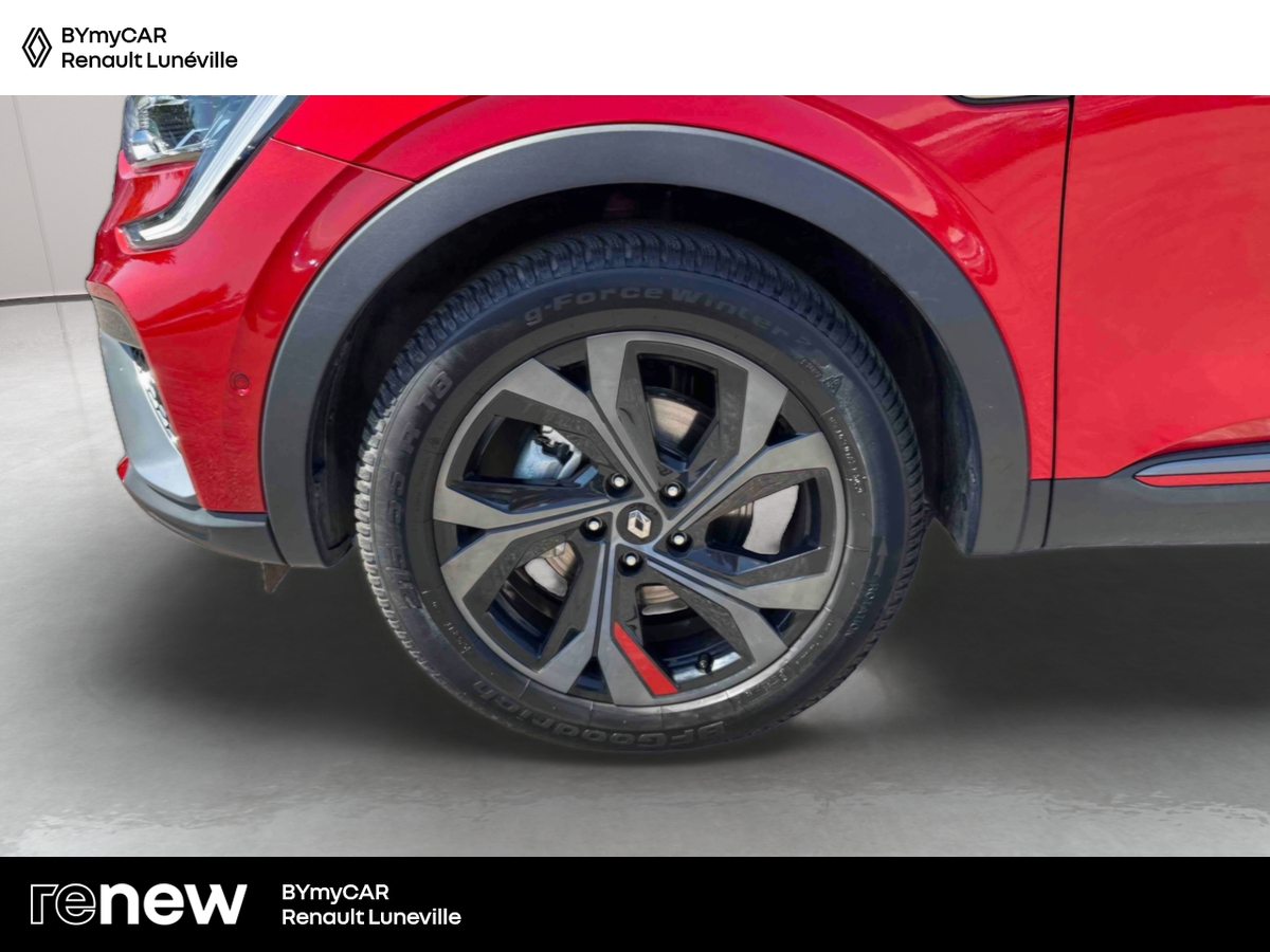 Renault Arkana E-Tech 145 - 21B — photo 14