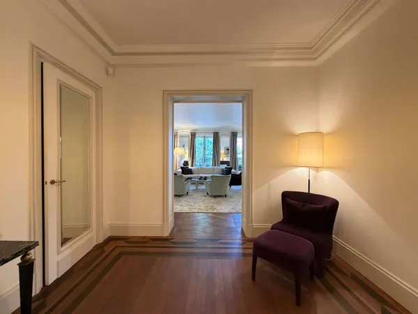 Appartement 3 pièces 151 m²