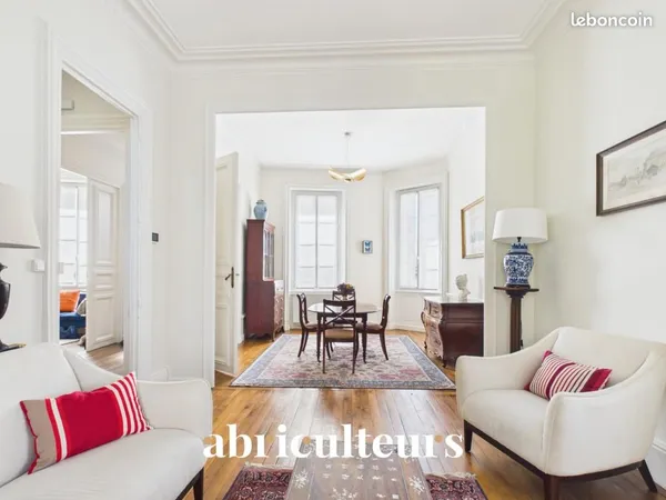 Maison 8 pièces 165 m²