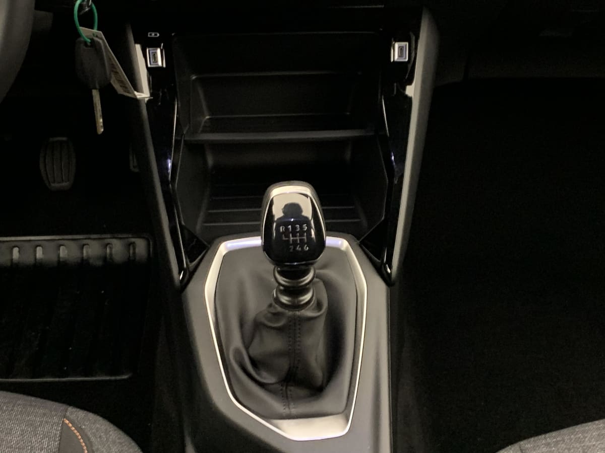Peugeot 2008 — photo 17