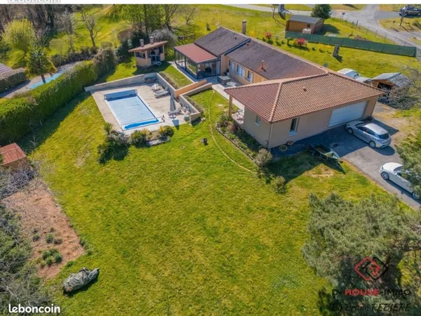 Maison 7 pièces 210 m²