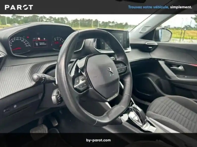 Peugeot 2008 1.2 puretech 130ch s&amp;s allure eat8 7cv — photo 6