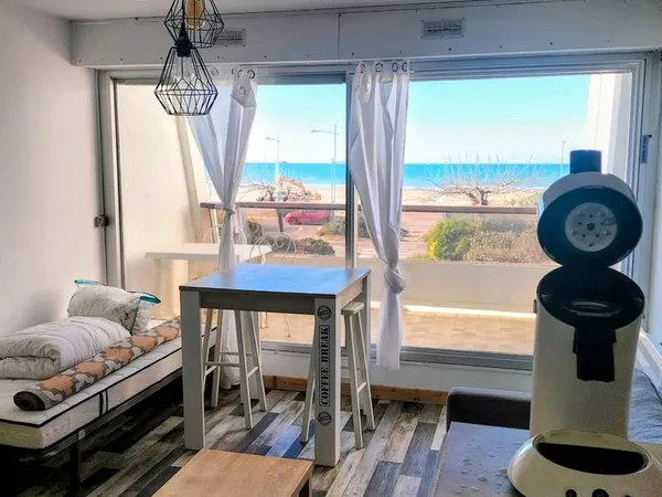Appartement face mer avec terrasse