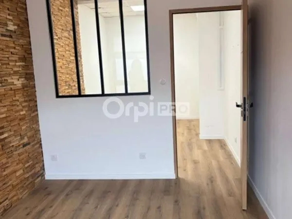 REIMS - BUREAU à louer