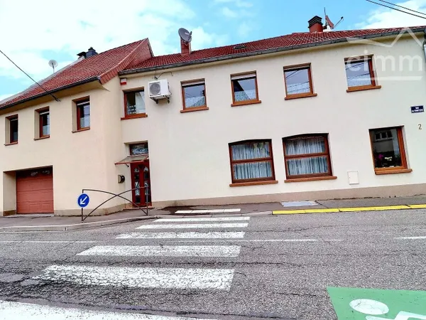 COUP DE CŒUR À FRAUENBERG – MAISON FAMILIALE DE 235 M² ENTIÈREMENT RÉNOVÉE AVEC TERRASSE DE 50 M², S