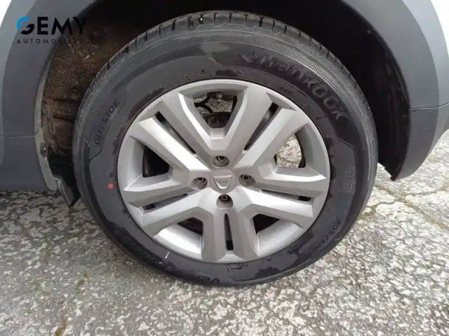 Dacia Sandero eco-g 100 - 22 — photo 28