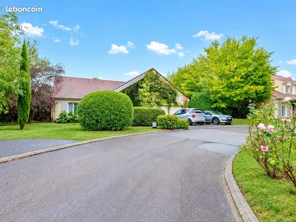 Propriété 7 pièces 202 m²