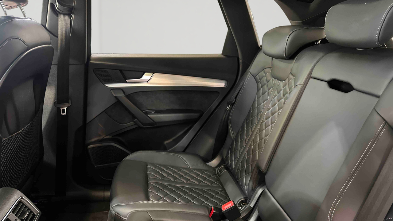 Audi Q5 55 TFSI e 367 S tronic 7 Quattro — photo 30