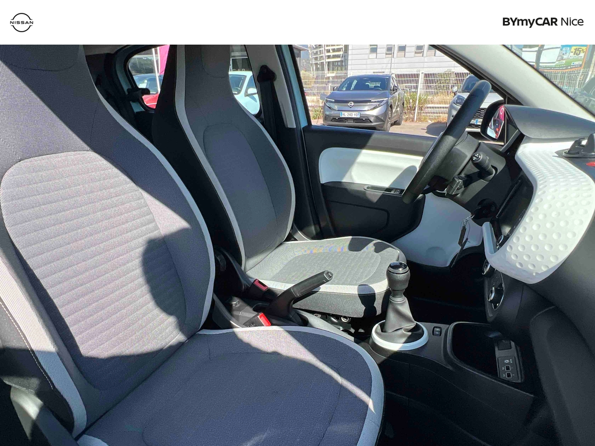 Renault Twingo III SCe 65 — photo 20