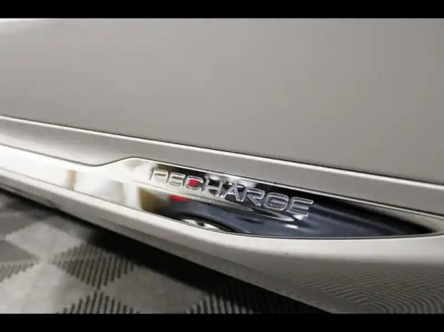 Volvo Xc60 t6 hybride rechargeable 253 + 145ch plus style chrome geartronic 8 awd — photo 10