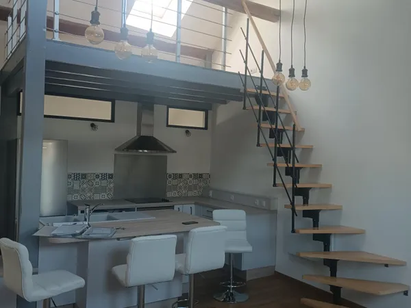 Esprit loft sous les toits, au coeur d'Auxerre