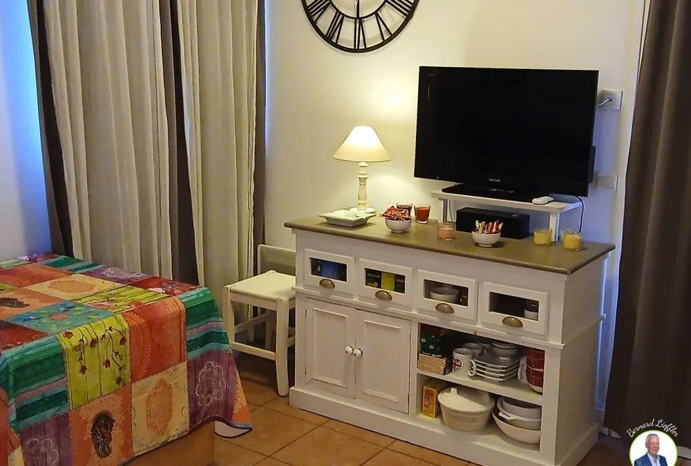 Photo 8