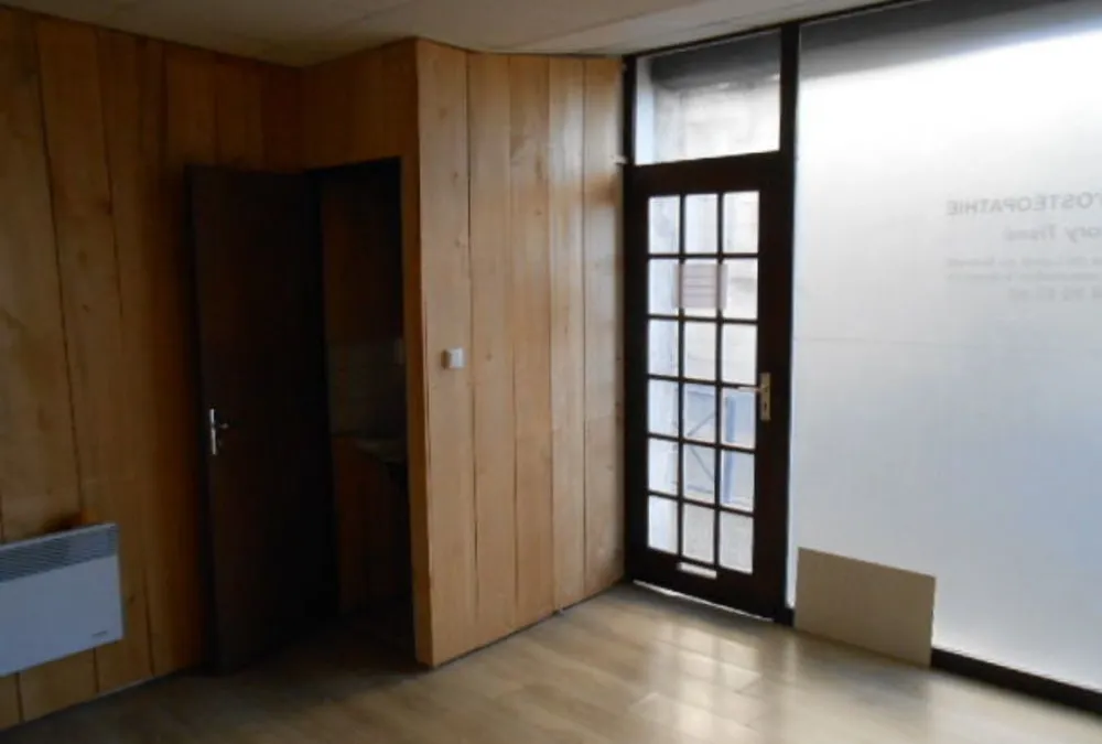 Photo 1
