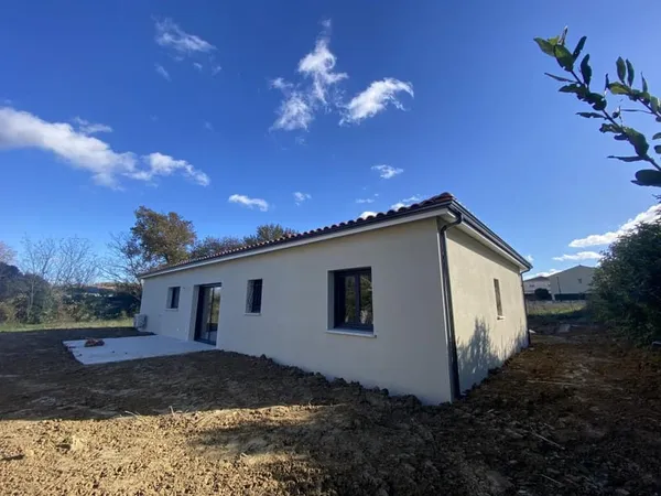 Maison neuve RE 2020 de 100 m2 avec garage de 16 m2 à Nailloux avec vue dégagée sur le lauragais !