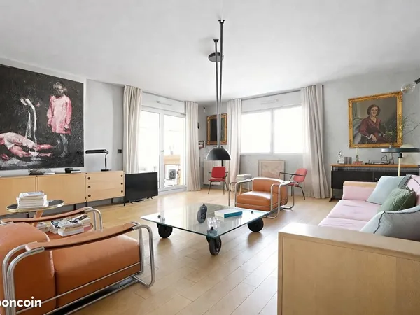 Nanterre - Duplex lumineux, 161,23 m² au sol, 99 m² Carrez, dernier étage, terrasse arborée de 46 m²
