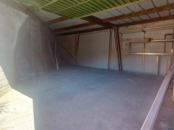Parking/box 1 pièce 1 m²