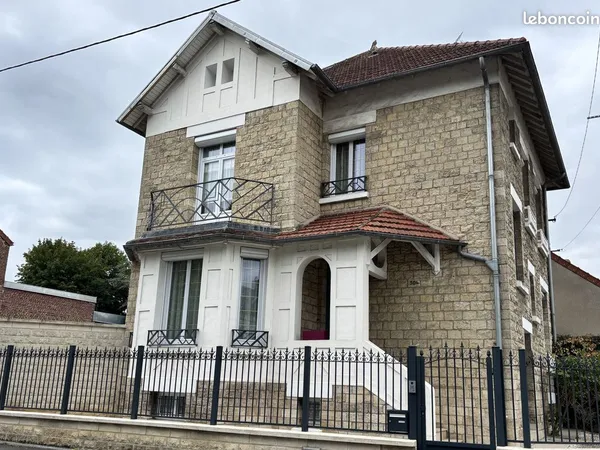 Maison 7 pièces 143 m²