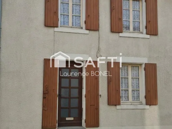 Une jolie maison de ville à découvrir rapidement !