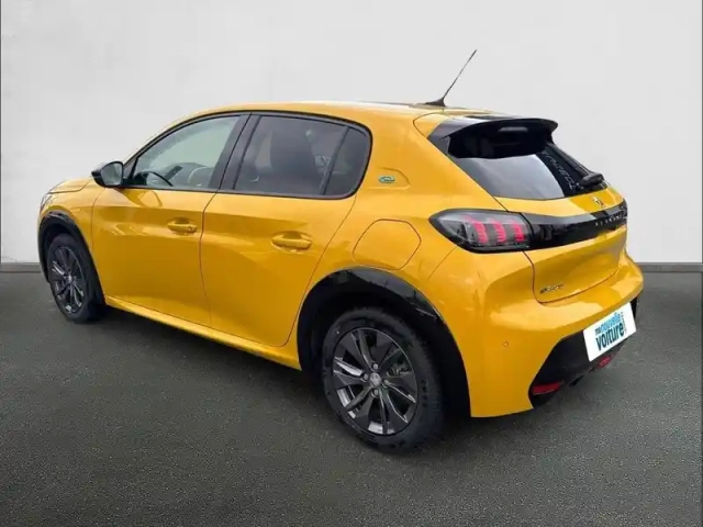 Peugeot 208 electrique 50 kwh 136ch — photo 30