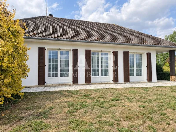 Maison Saint Pierre Des Nids - p15795