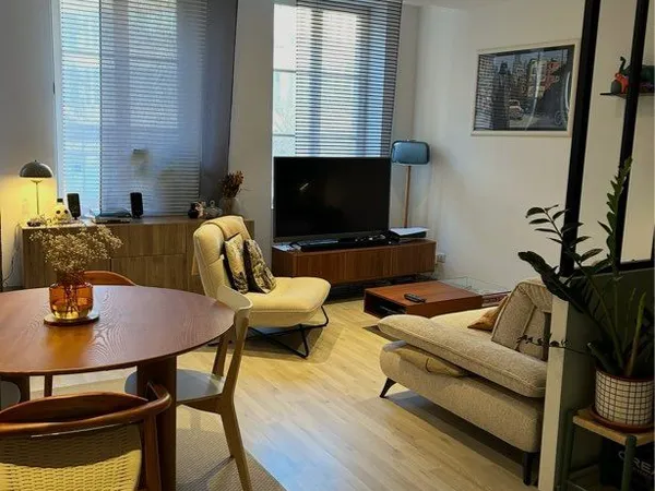 METZ CENTRE - 75 m² - 2 chambres avec salle de bains privative - À 7 min seulement de la gare
