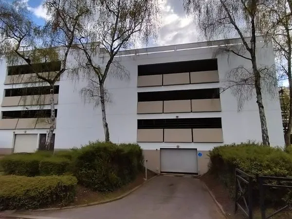 Box parking