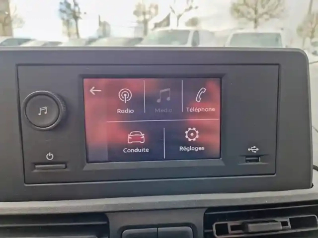 Citroën Berlingo e- taille m 136 ch 100 kwh automatique — photo 15