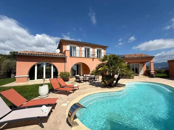 Villa 5 pièces 160 m²