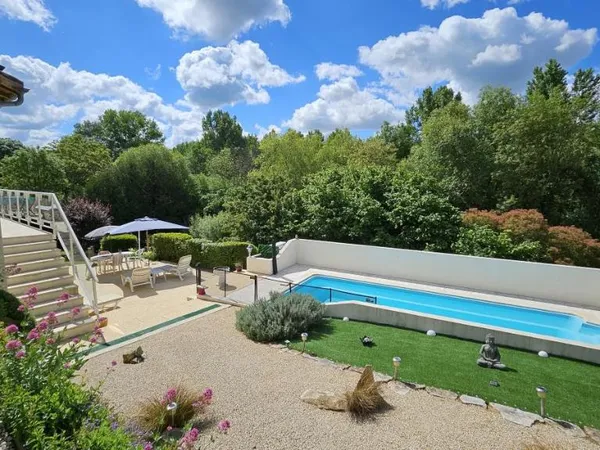 Maison 7 pièces 177 m²