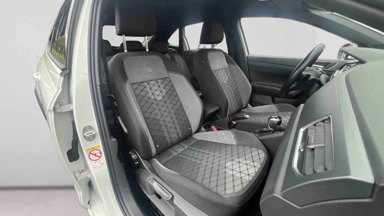 Volkswagen Taigo 1.5 TSI 150 DSG7 — photo 18