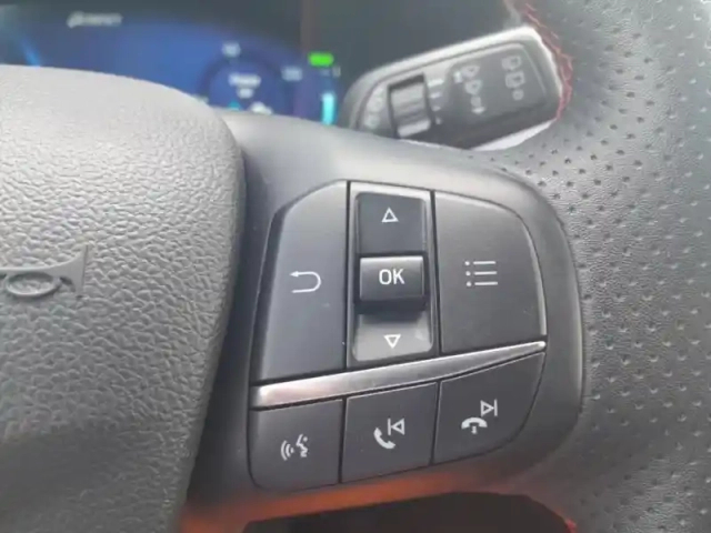 Ford Kuga 2.5 duratec 225ch phev st-line x bva — photo 15