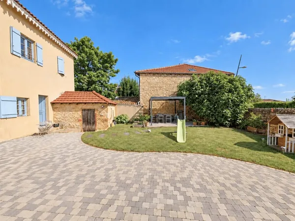 Maison 4 pièces 148 m²