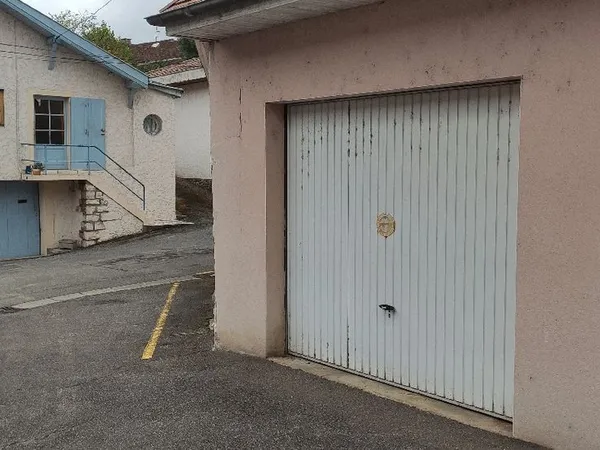 Garage fermé