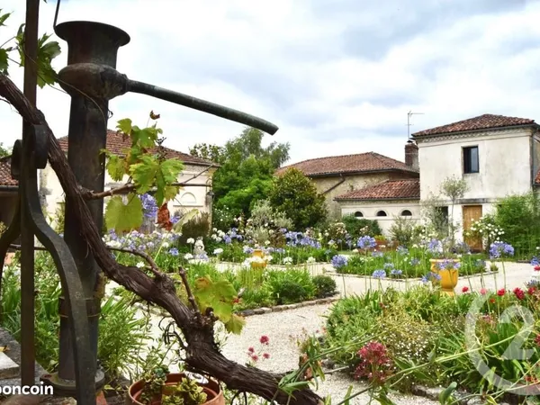 Maison 5 pièces 200 m²