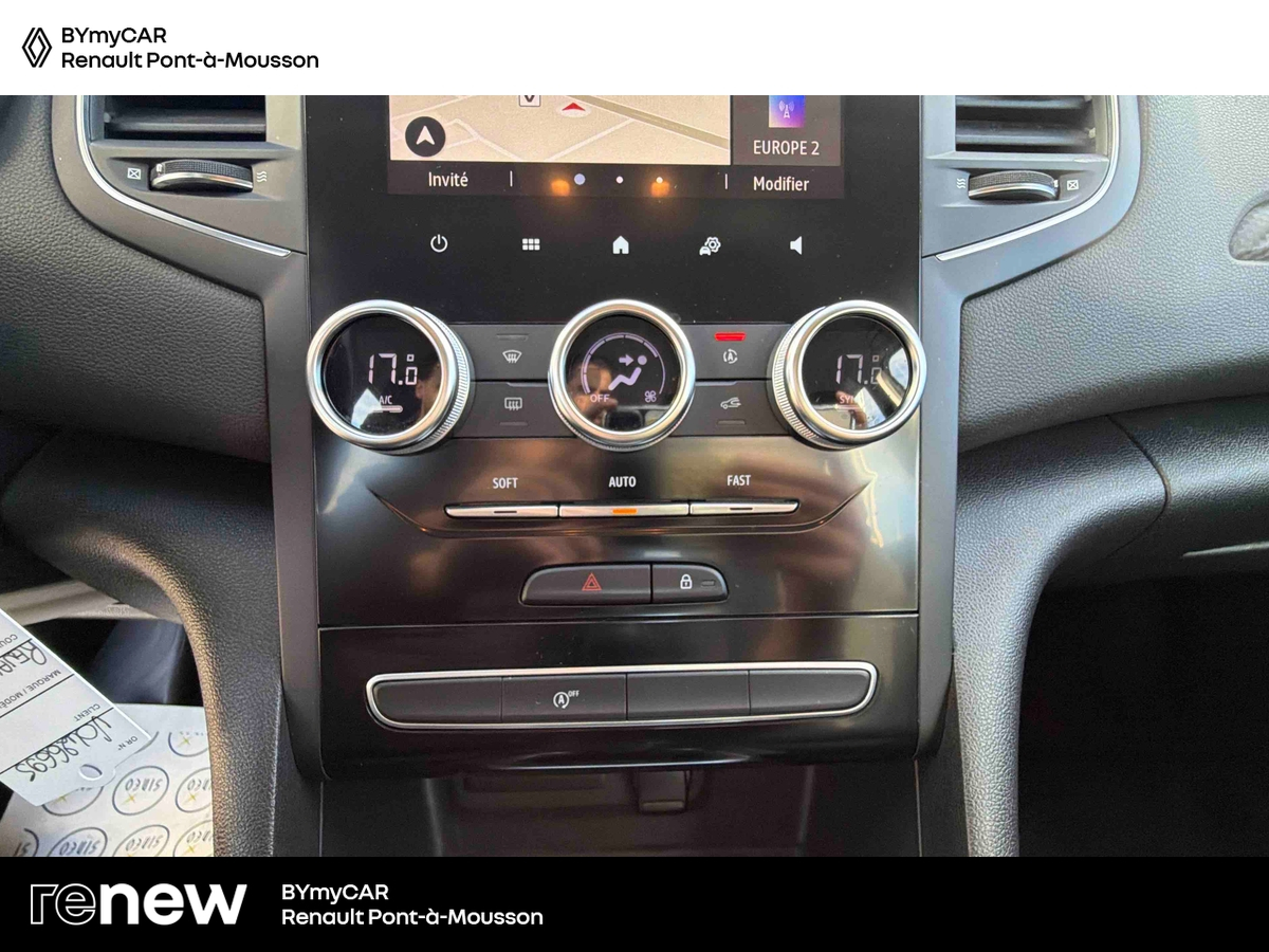 Renault Mégane IV Berline TCe 115 FAP — photo 21