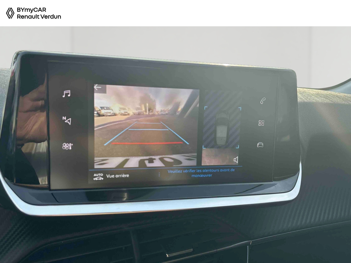 Peugeot 208 PureTech 100 S&amp;S EAT8 — photo 18