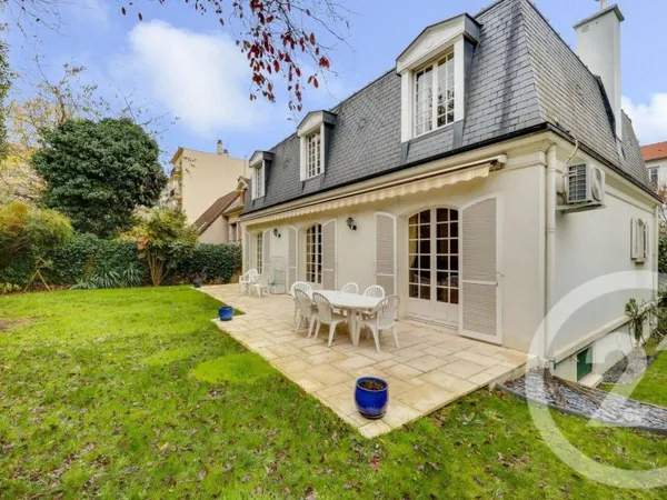 Maison 7 pièces 192 m²