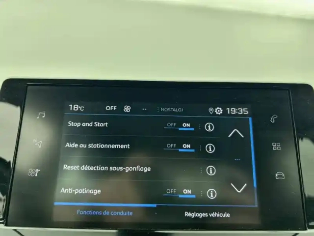 Peugeot 2008 puretech 100 s&amp;s bvm6 — photo 25