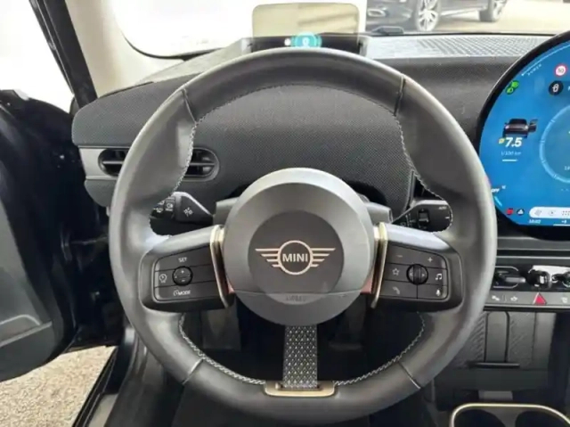 Mini Cooper 5 portes c 156ch classic dkg7 — photo 12