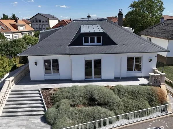 Maison 6 pièces 340 m²