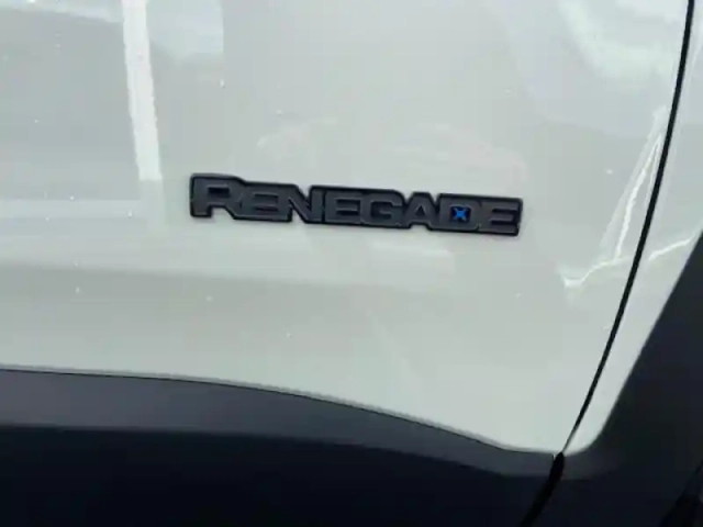 Jeep Renegade 1.3 gse t4 240ch 4xe s at6 — photo 10