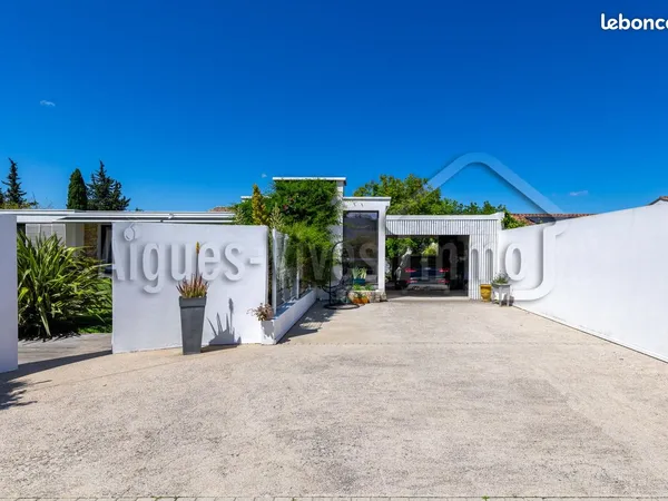 Villa 5 pièces 146 m²