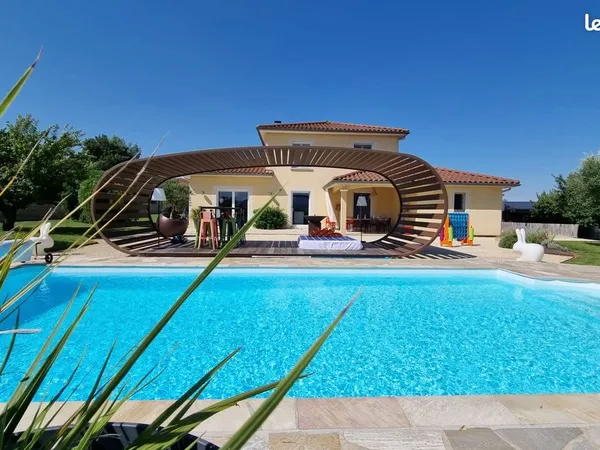 SAINT-JOSEPH - MAISON - 138M² - TERRAIN DE 1300m²