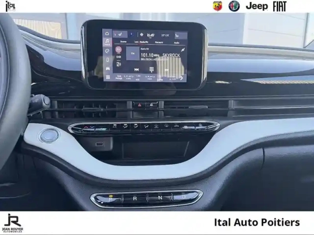 Fiat 500 e 95ch action plus — photo 27