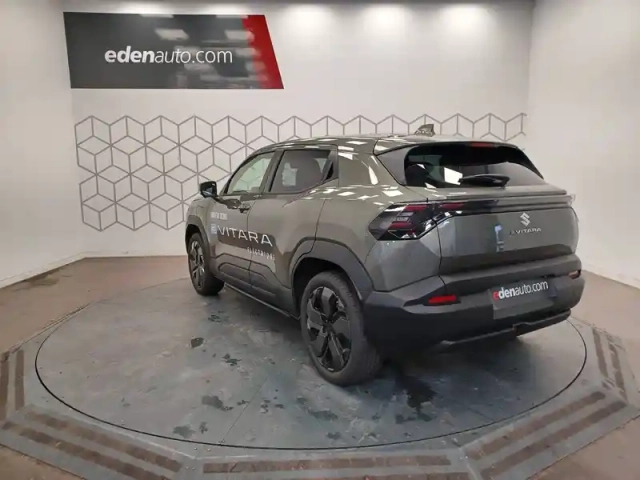 Suzuki Vitara e  61 kwh — photo 7