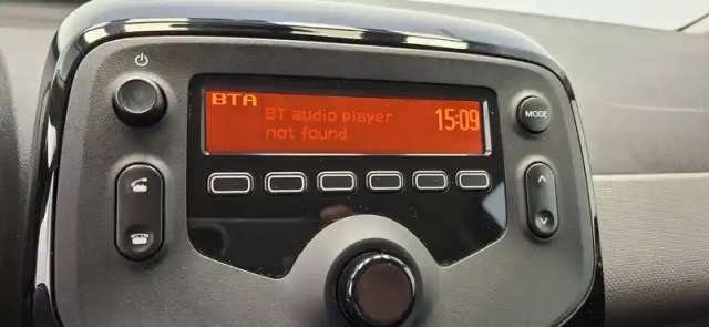 Peugeot 108 vti 72ch bvm5 — photo 98